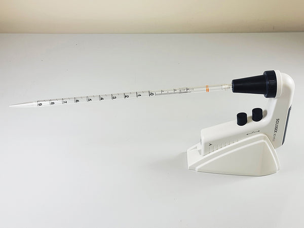 Levo Plus Motorized Pipette Filler and Filters